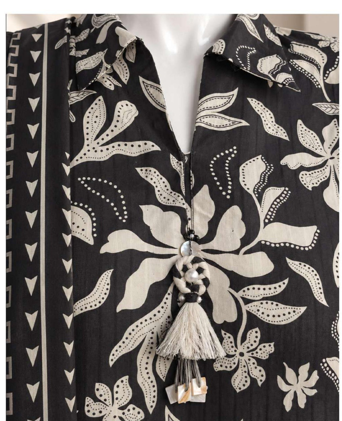 Black & White - Viscose Winter Suit, textured viscose, 3-piece unstitched - view 2 of 2